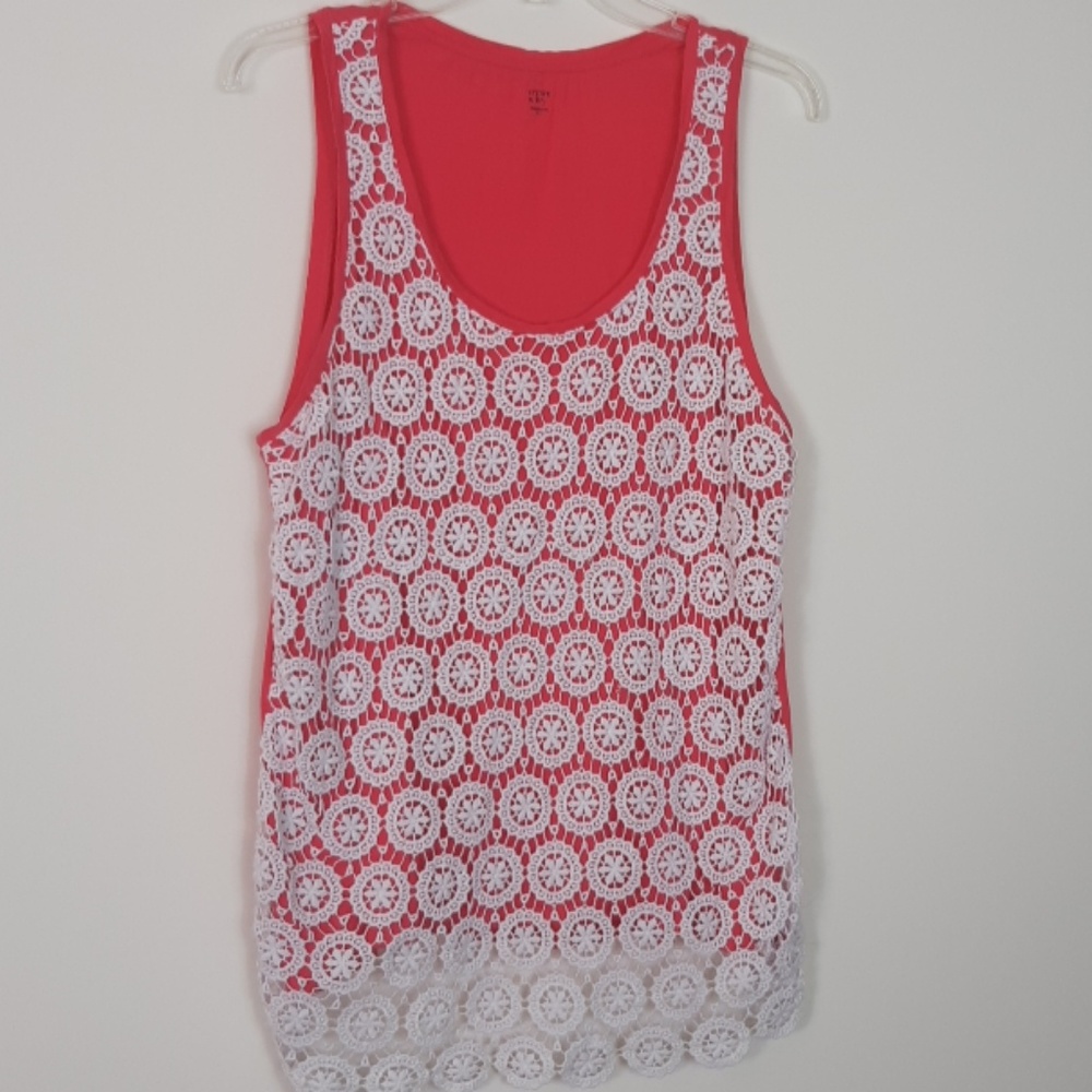 Crown & Ivy tank top